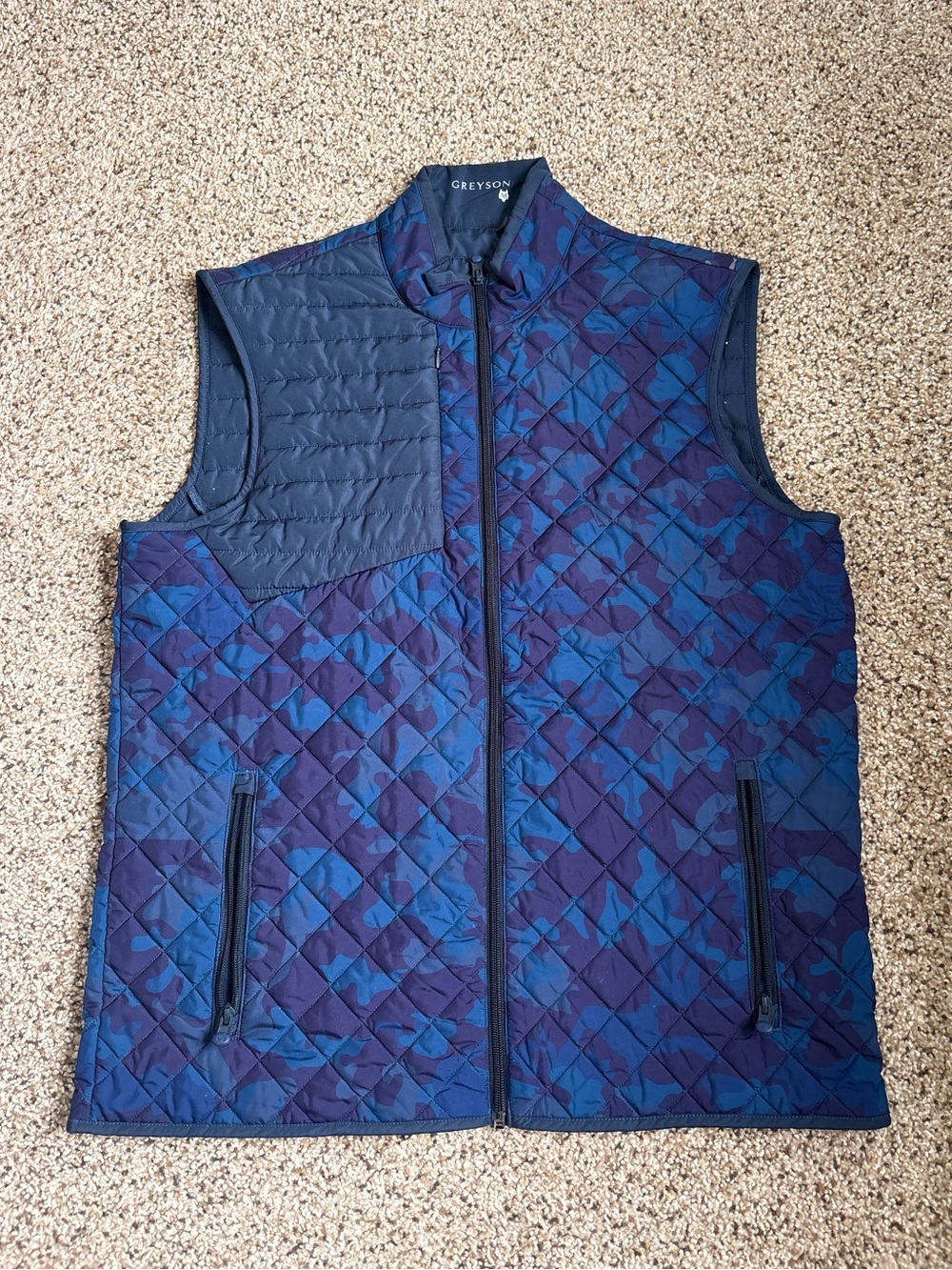 Greyson Yukon Camo Vest Size M